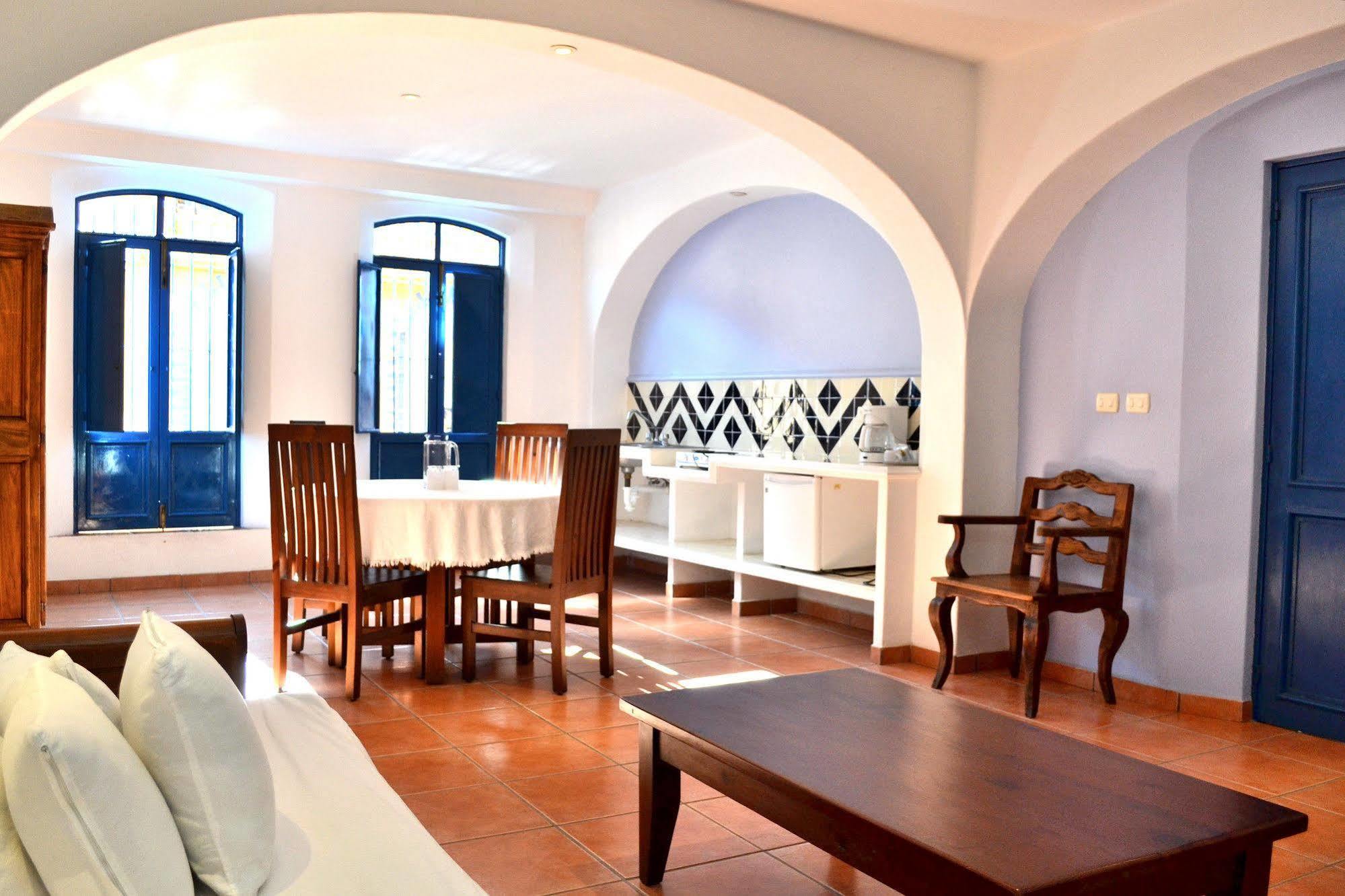 Del Cafeto Hotel