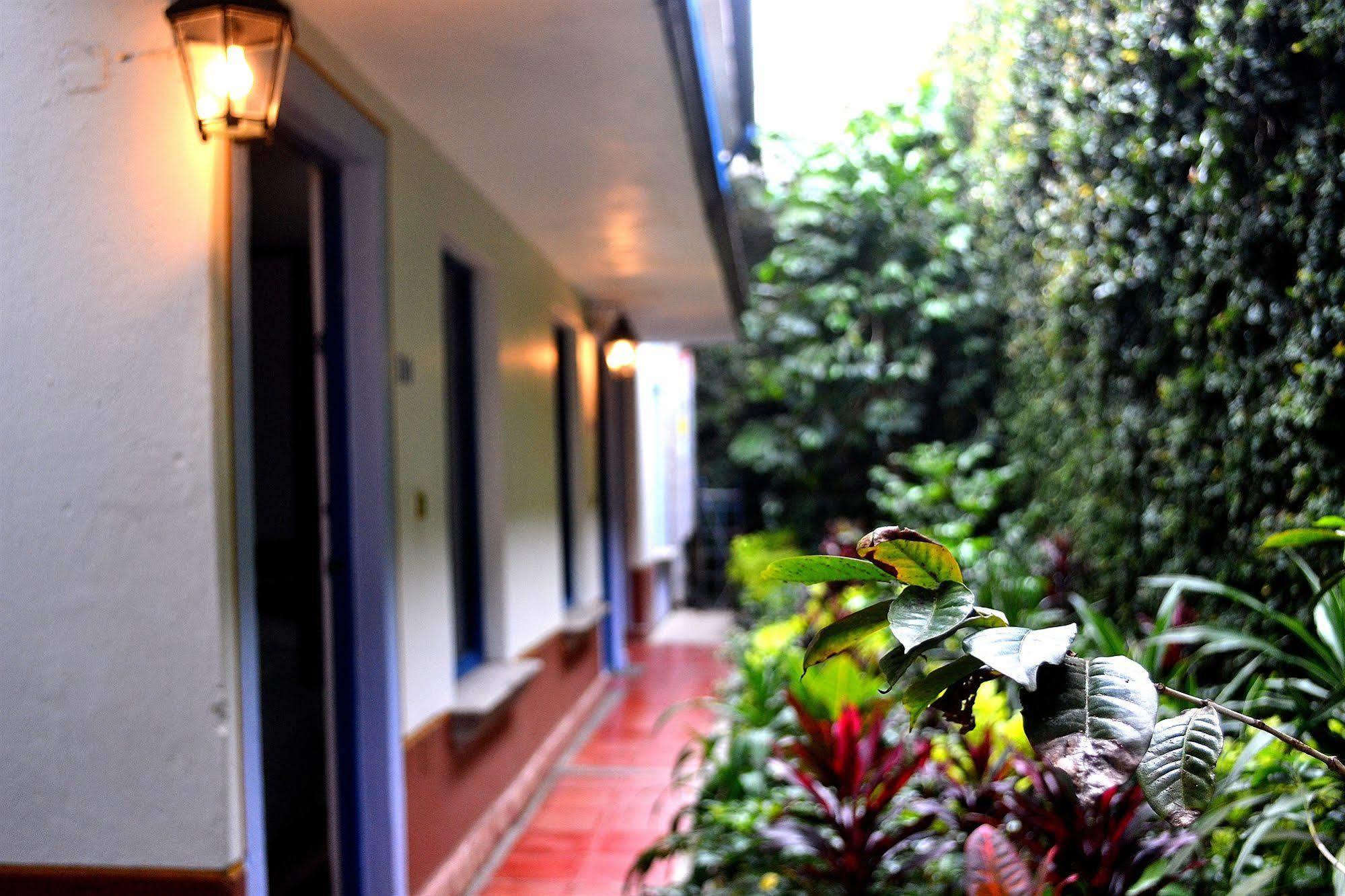 Del Cafeto Hotel